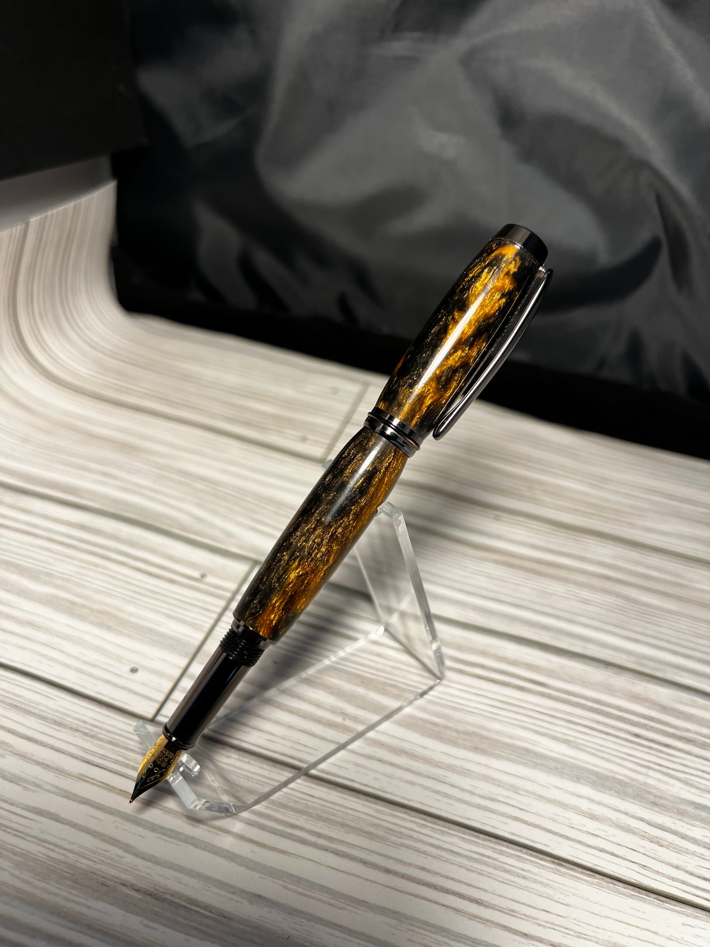 Ghost flame resin fountain tip pen
