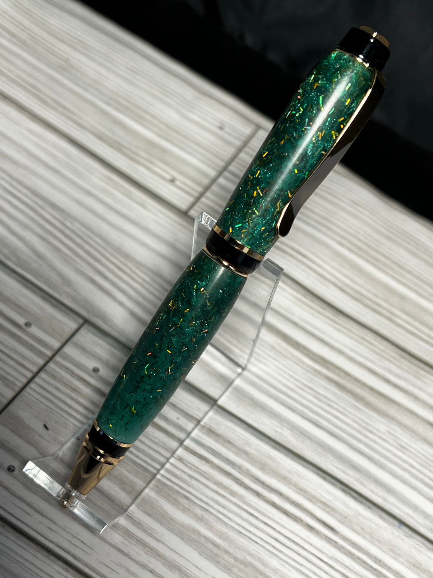 Green cigar pen